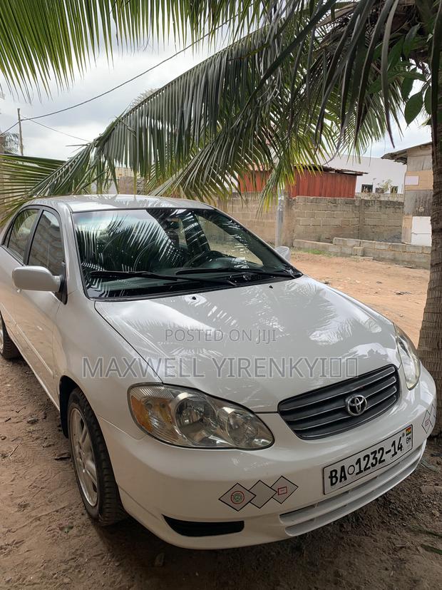 Toyota Corolla 2010 White