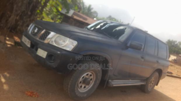 Nissan Patrol 2012 Black