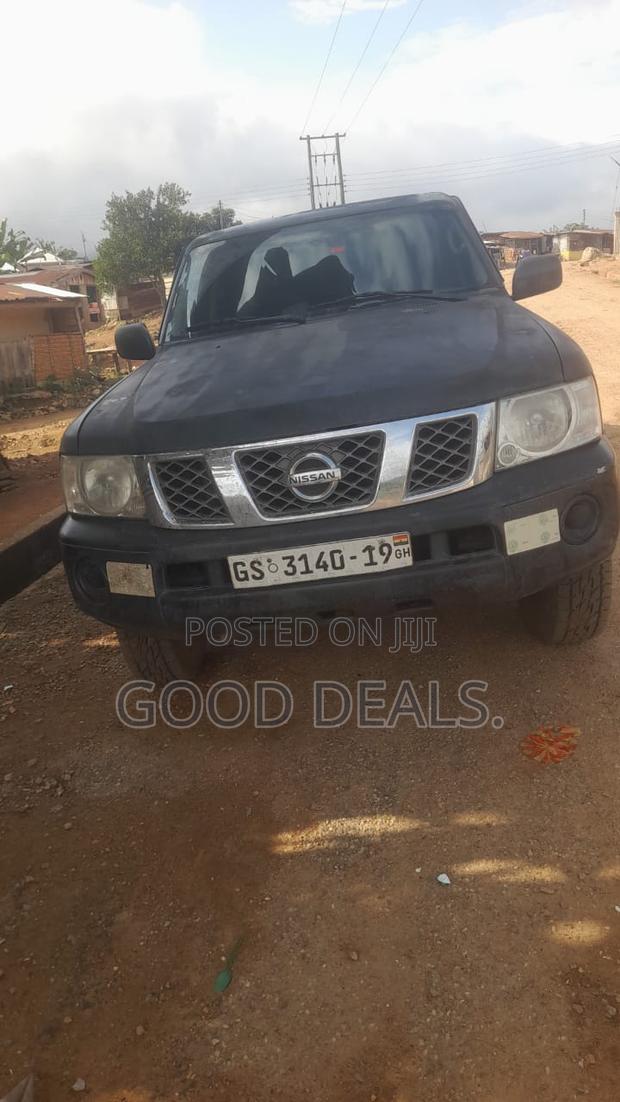 Nissan Patrol 2012 Black