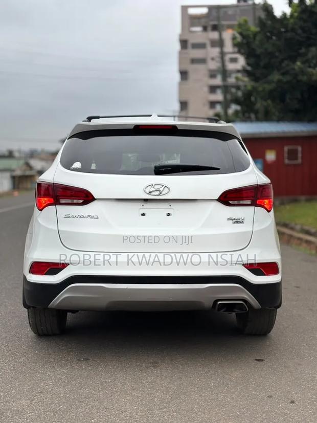 Hyundai Santa Fe Limited Ultimate AWD 2018 White