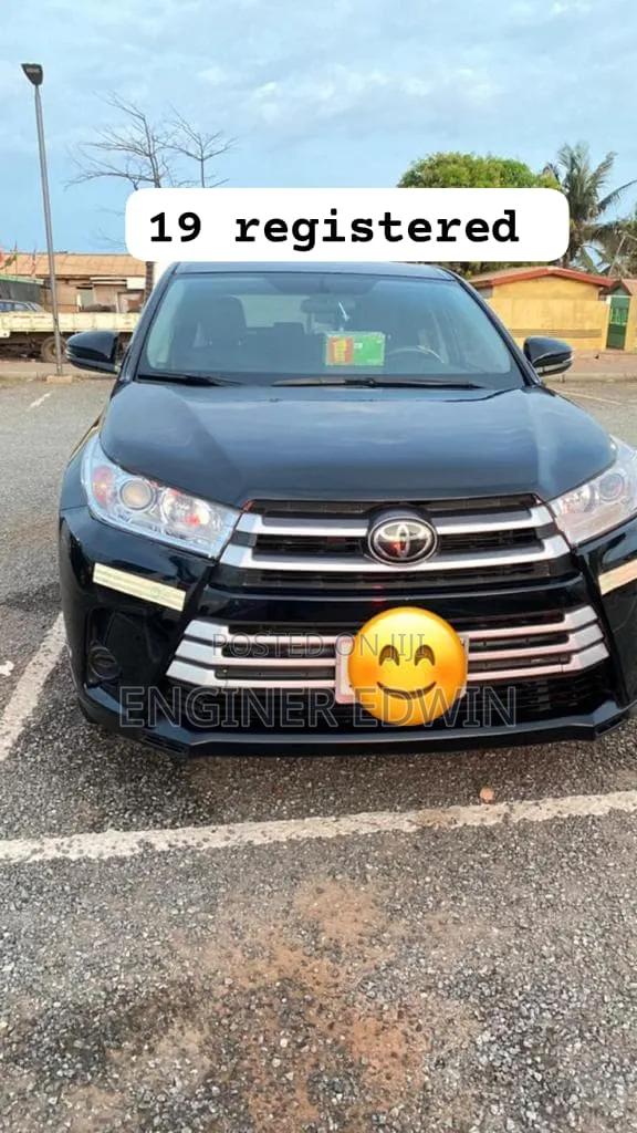 Toyota Highlander LE Plus 4x4 V6 (3.5L 6cyl 8A) 2017 Black