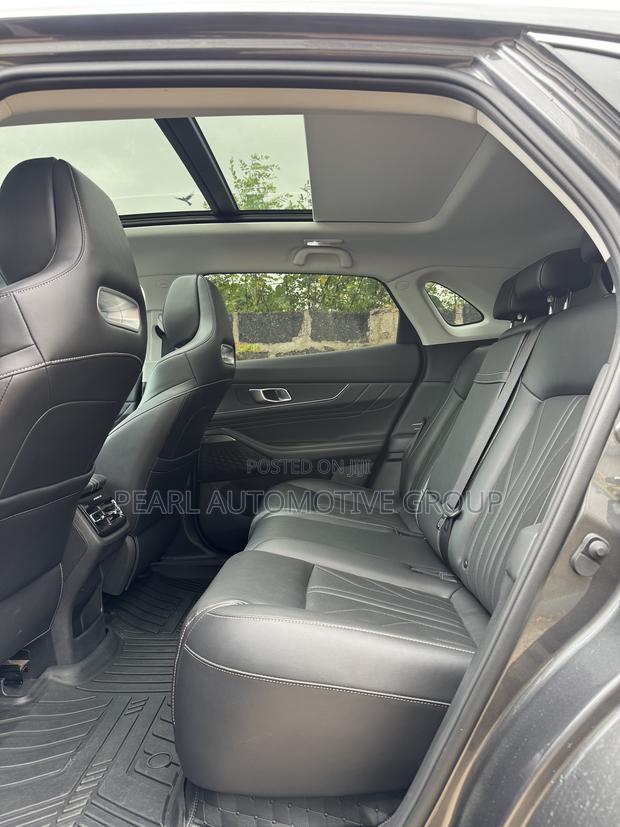 Changan UNI-K 1.5 Hybrid FWD 2023 Gray