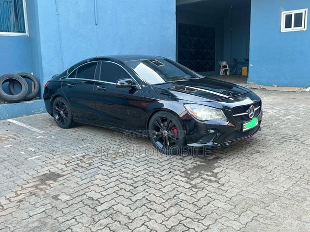 Mercedes-Benz CLA-Class 2016 Black