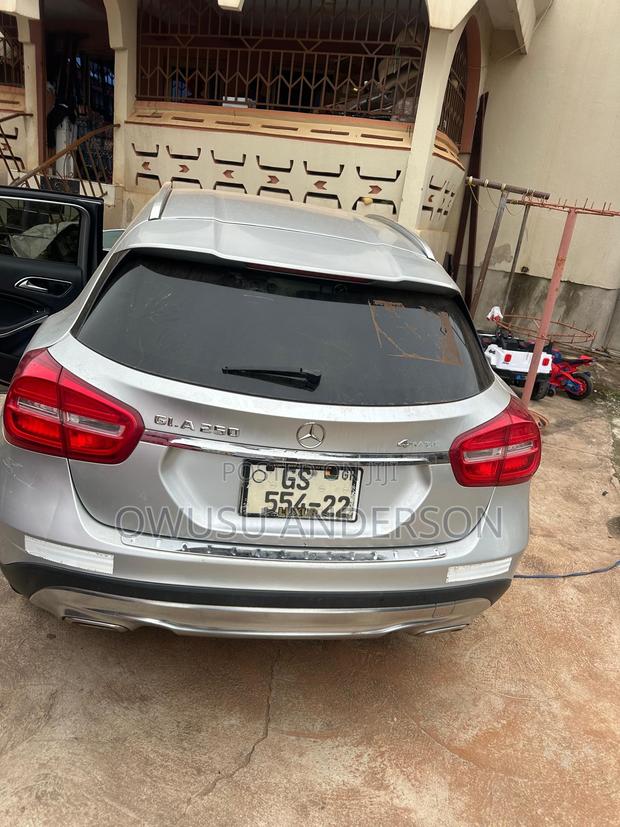 Mercedes-Benz GLA 250 2015 Silver