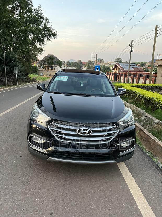 Hyundai Santa Fe SE AWD 2016 Black
