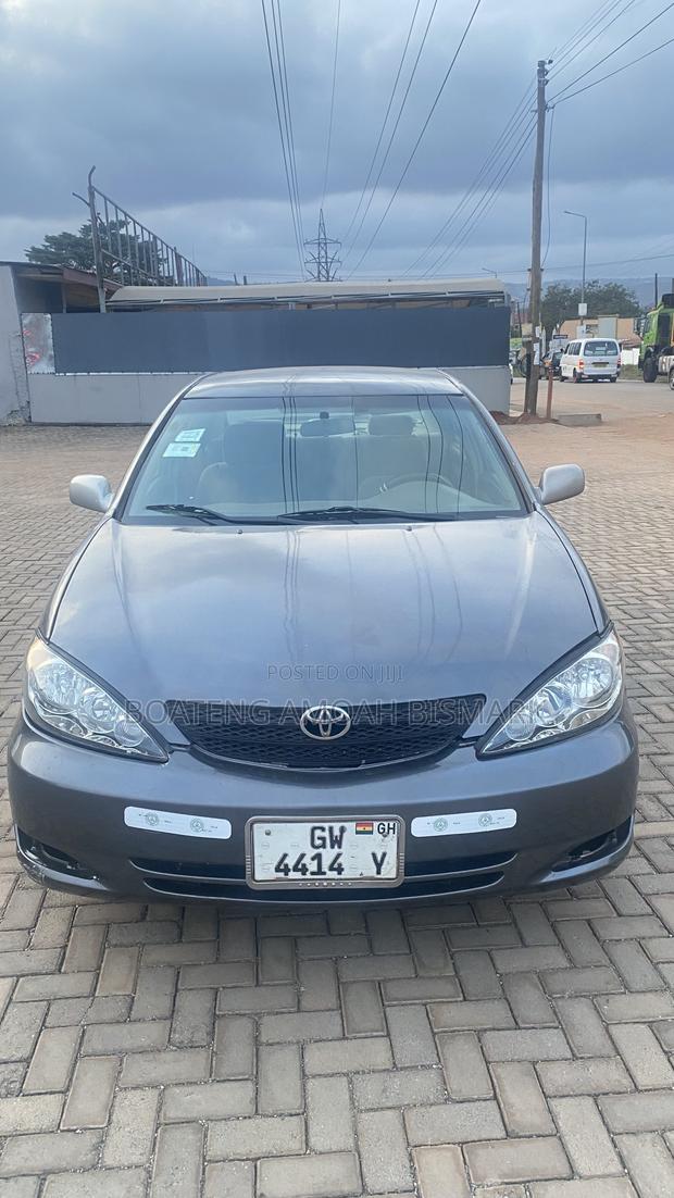 Toyota Camry 2006 Gray
