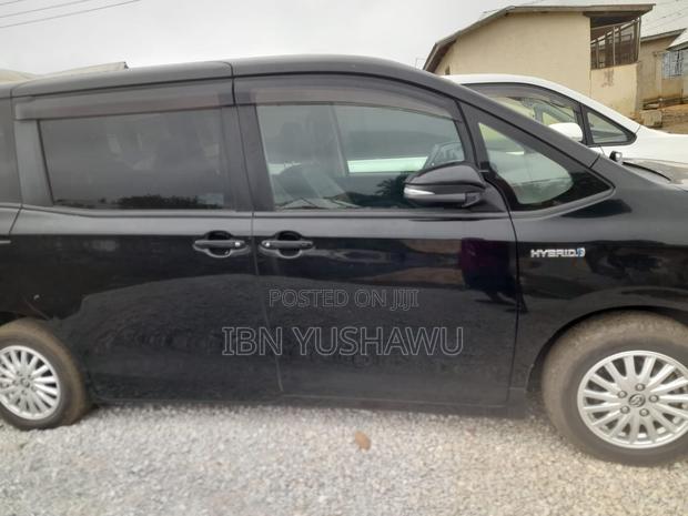 Toyota Voxy 2014 Black