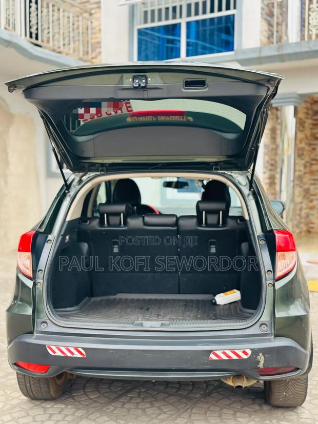 Honda HR-V 4dr SUV (1.5L 4cyl CVT) 2016 Green