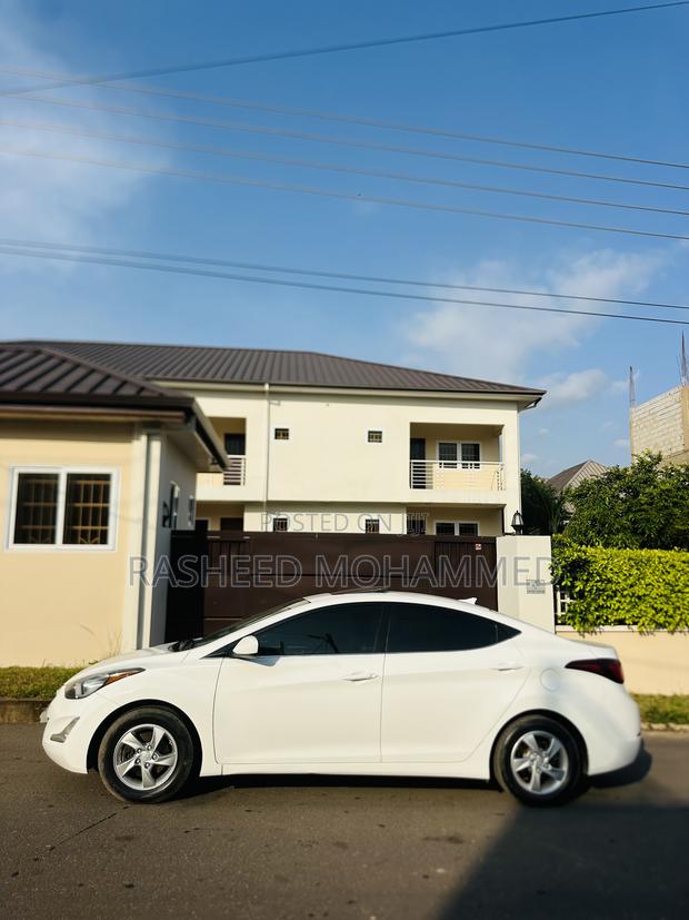 Hyundai Elantra Limited 4dr Sedan (1.8L 4cyl 6A) 2014 White