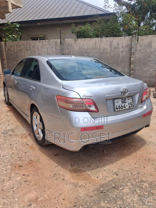 Toyota Camry SE 4dr Sedan (2.5L 4cyl 6A) 2011 Silver