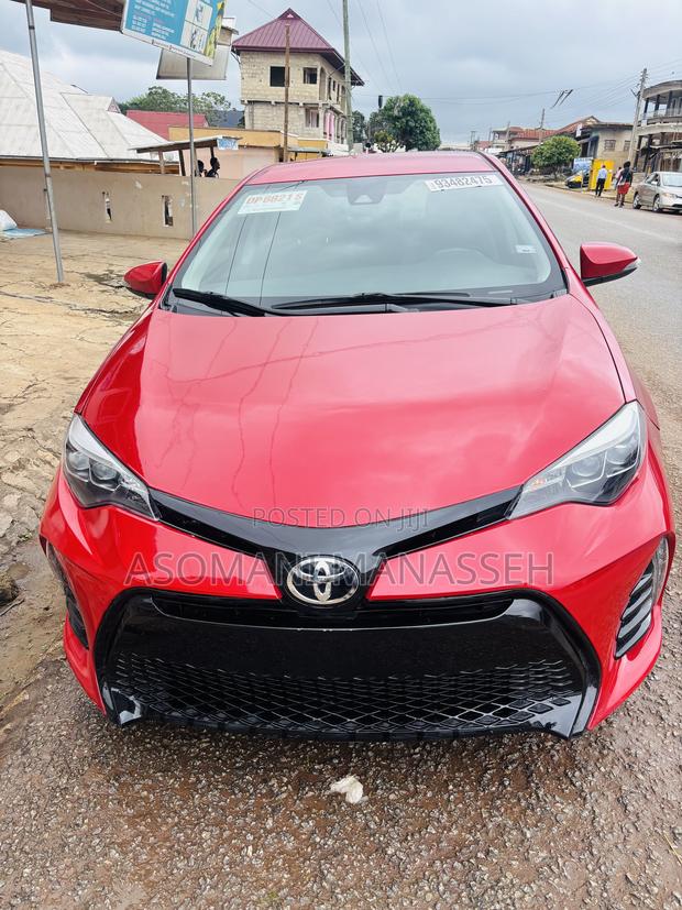 Toyota Corolla SE (1.8L 4cyl 2A) 2018 Red