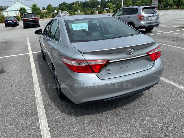 Toyota Camry LE 4dr Sedan (2.5L 4cyl 6A) 2017 Silver