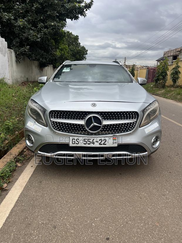 Mercedes-Benz GLA 250 SV Premium 2014 Silver