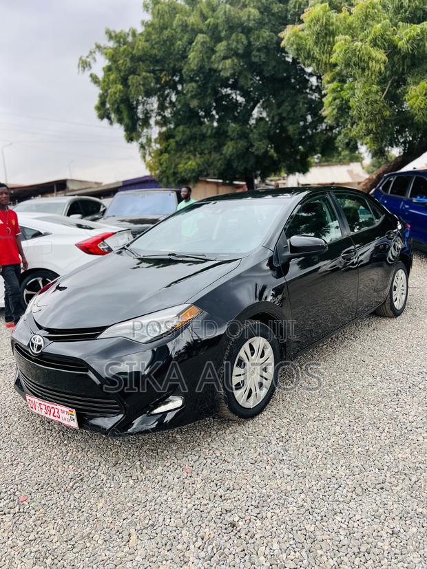 Toyota Corolla LE 4dr Sedan (1.8L 4cyl CVT) 2017 Black