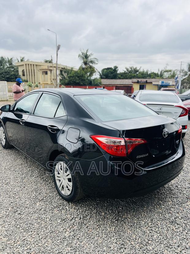 Toyota Corolla LE 4dr Sedan (1.8L 4cyl CVT) 2017 Black