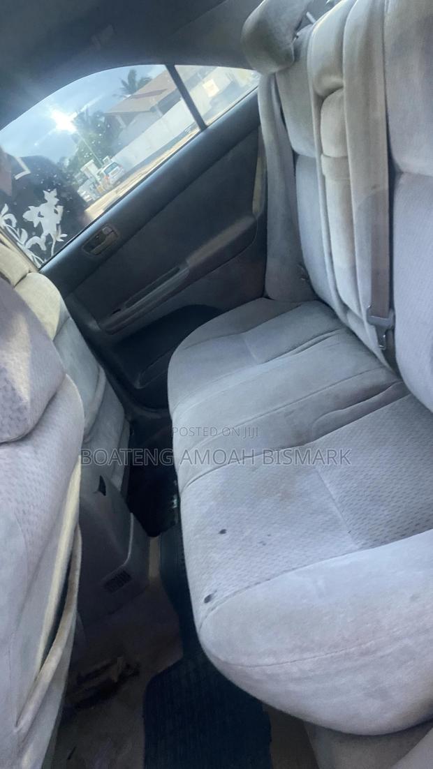 Toyota Camry 2006 Gray