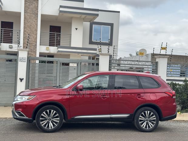 Mitsubishi Outlander SE AWC 2019 Red