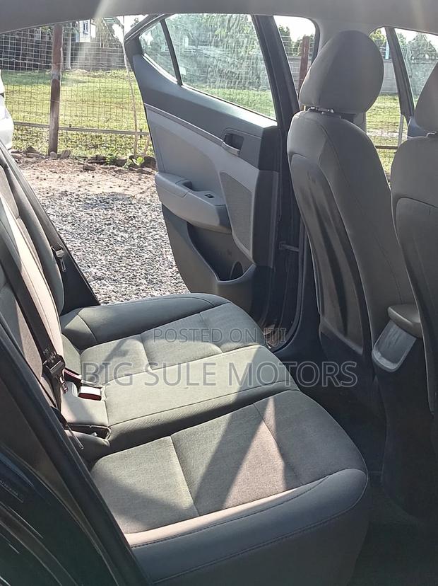 Hyundai Elantra SE 2018 Black