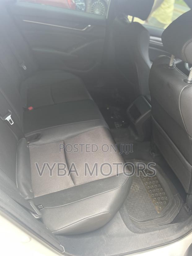 Honda Accord Sport (1.5L 4cyl Turbo CVT) 2019 White
