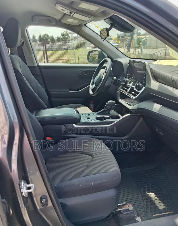 Toyota Highlander L AWD 2023 Silver
