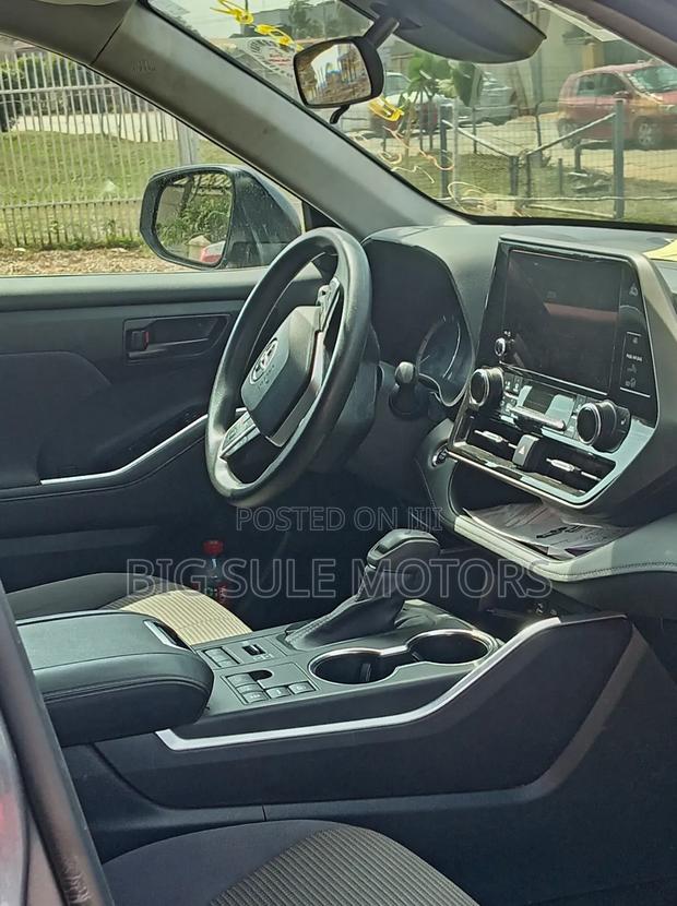 Toyota Highlander L AWD 2023 Silver