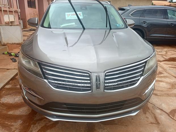 Lincoln MKZ 2017 Beige