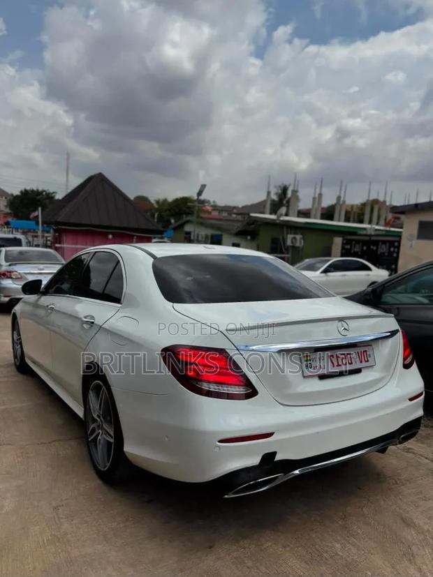 Mercedes-Benz E300 2017 White