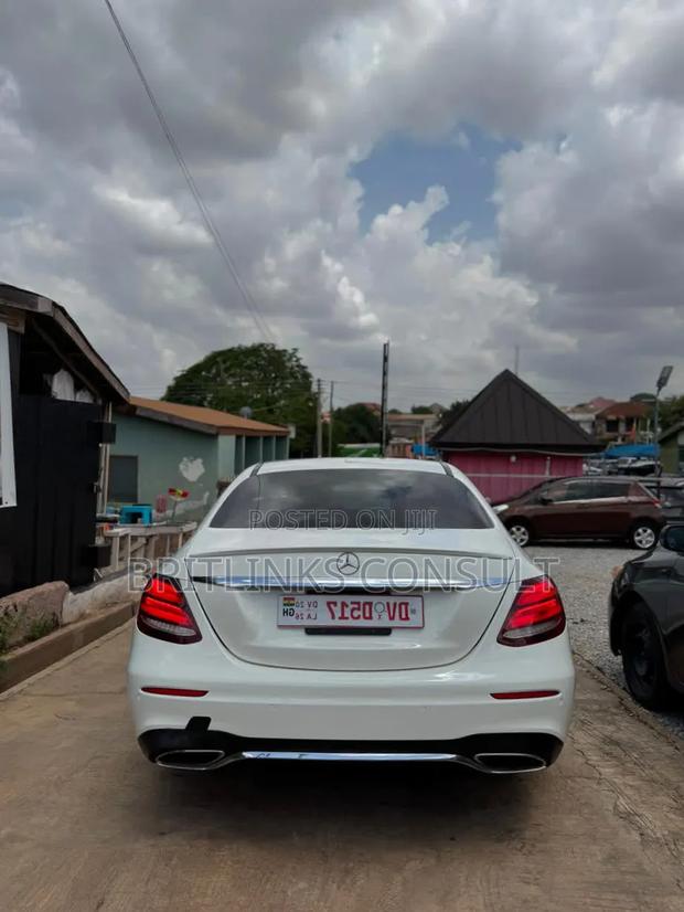 Mercedes-Benz E300 2017 White