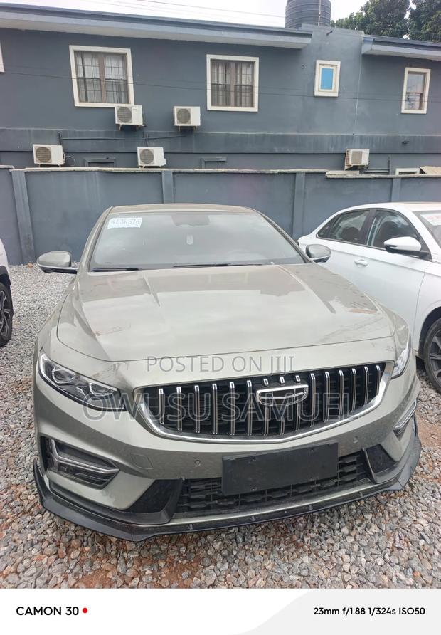 Geely Emgrand Luxury 2024 Gray