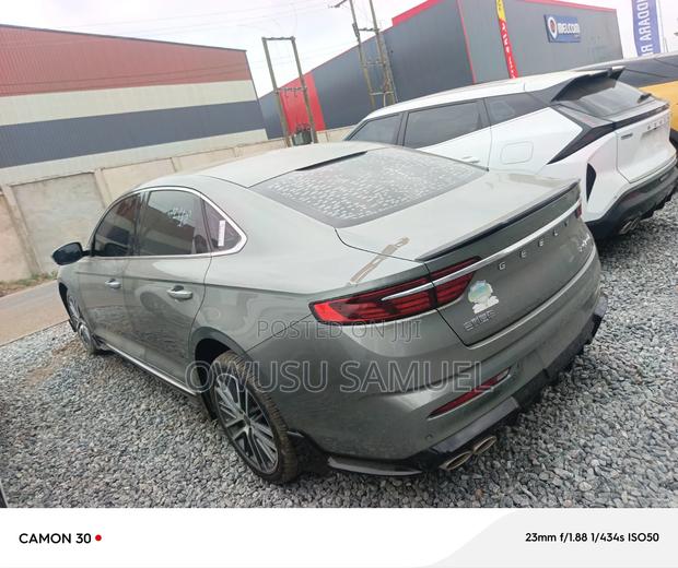 Geely Emgrand Luxury 2024 Gray