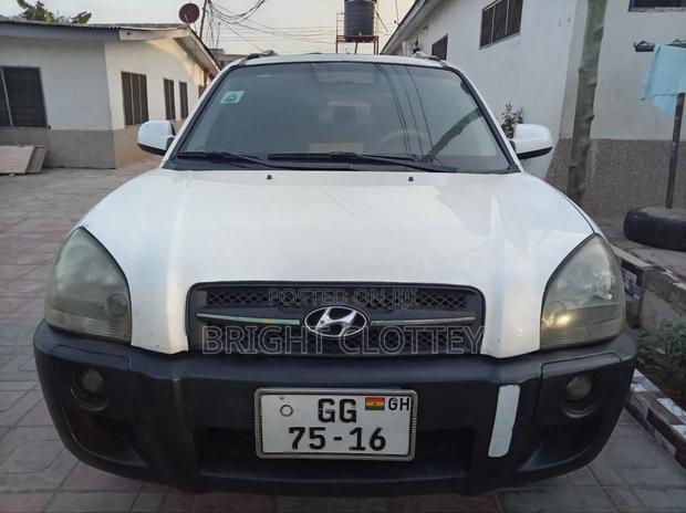 Hyundai Tucson 2008 White