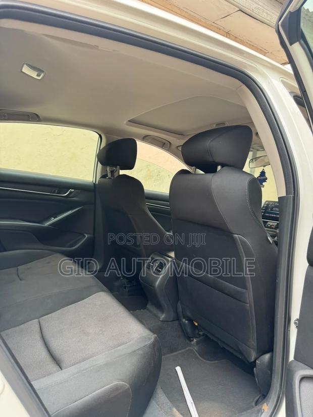 Honda Accord 2018 White