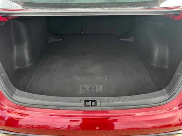 Toyota Corolla SE 2023 Red