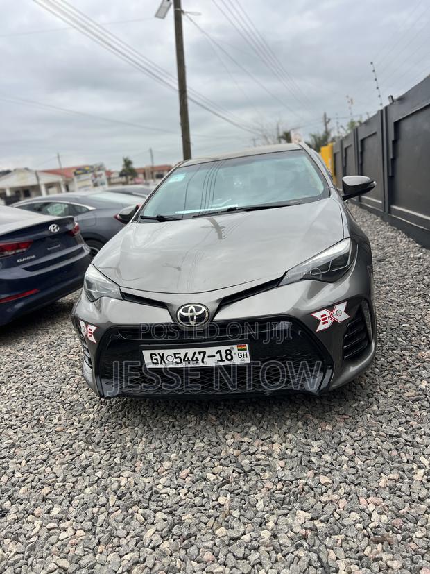 Toyota Corolla 2016 Gray