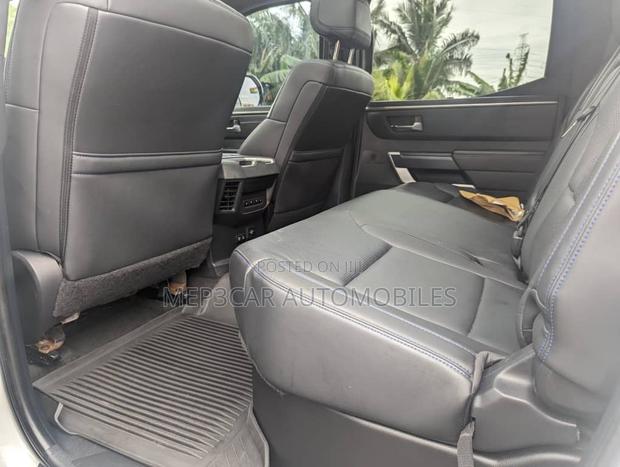 Toyota Tundra Platinum CrewMax 6.5' Bed 2023 White