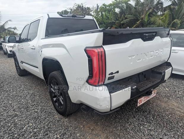 Toyota Tundra Platinum CrewMax 6.5' Bed 2023 White