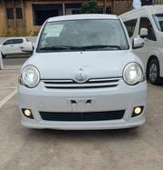 Toyota Sienta 1.5 FWD 2014 White for sale