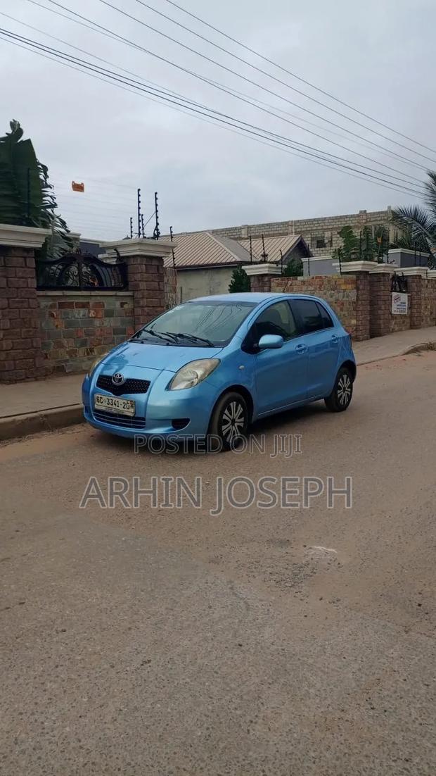 Toyota Vitz 2010 Blue