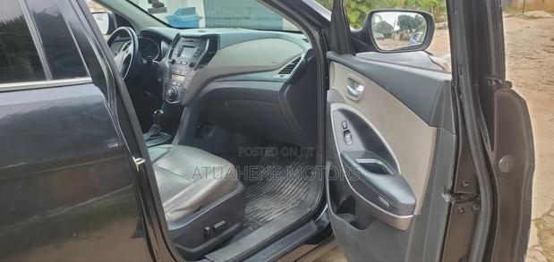 Hyundai Santa Fe 2016 Black
