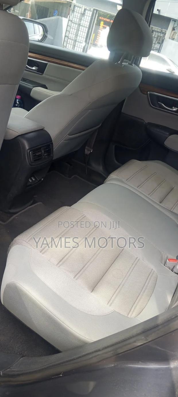 Honda CR-V 2018 Gray