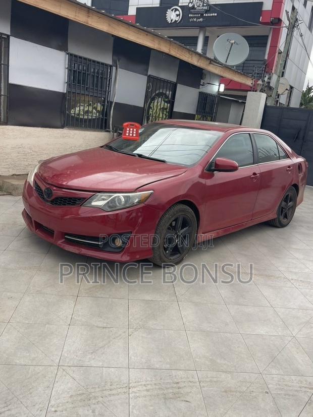 Toyota Camry 2014 Burgundy