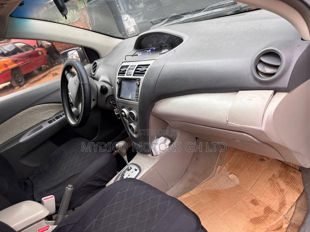 Toyota Belta 2010 White