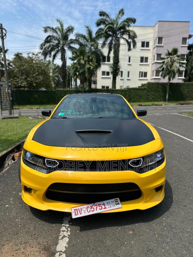 Dodge Charger R/T RWD 2017 Yellow