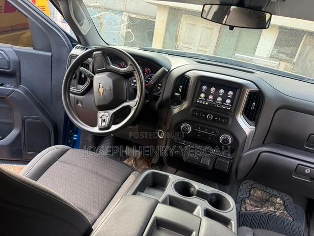 Chevrolet Silverado 2500 2023 Blue