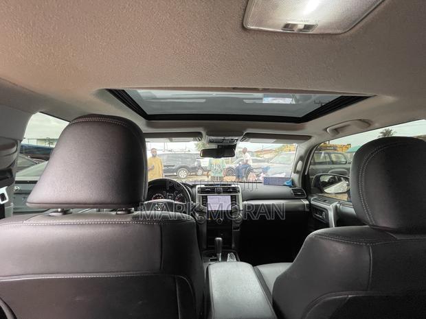 Toyota 4-Runner 2021 White