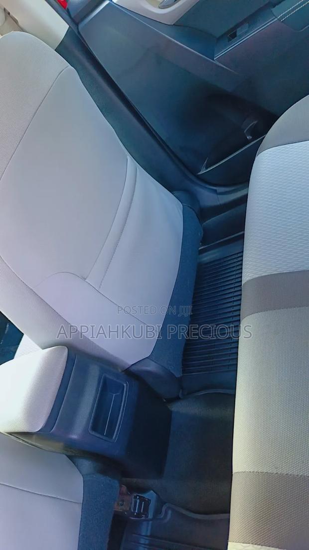 Toyota Corolla LE Eco (1.8L 4cyl 2A) 2019 Red