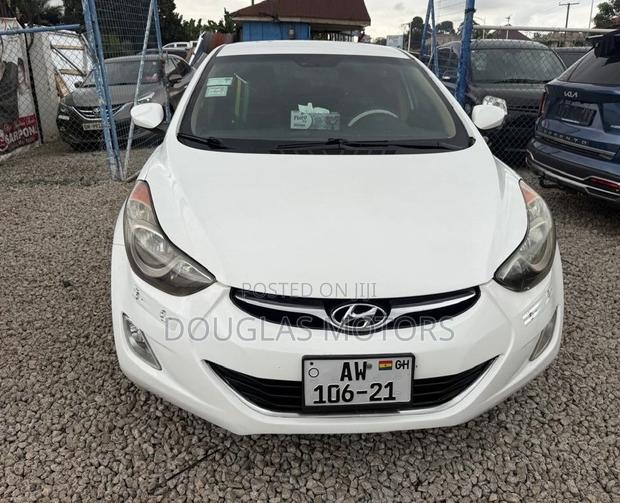Hyundai Elantra 2013 White