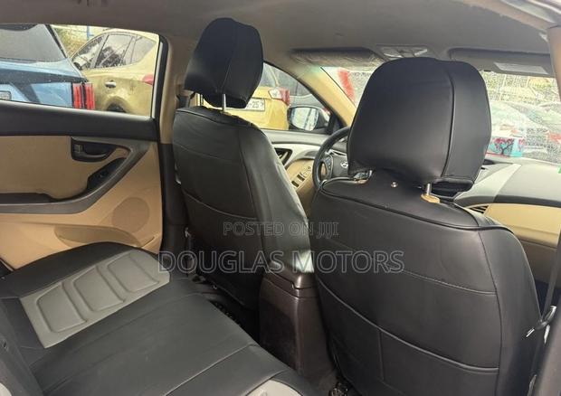 Hyundai Elantra 2013 White