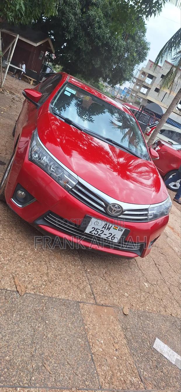 Toyota Corolla 2015 Red