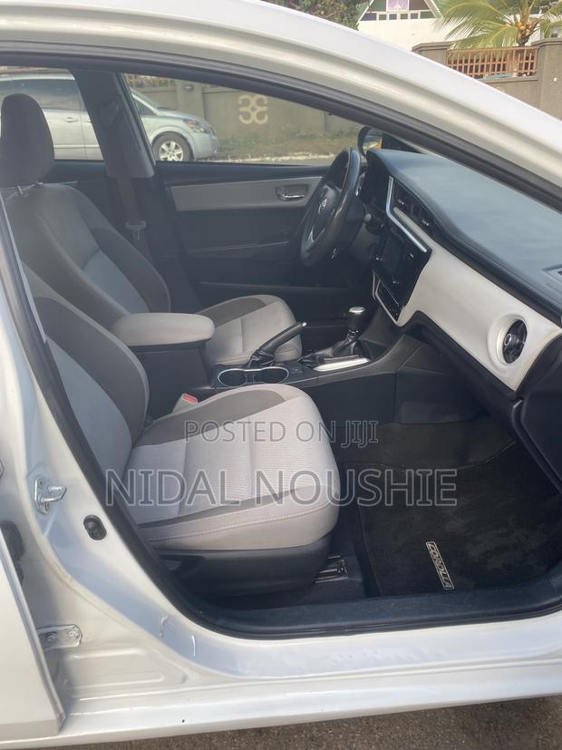 Toyota Corolla LE ECO 4dr Sedan (1.8L 4cyl CVT) 2017 White